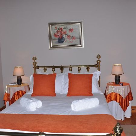 Villiersdorp Berg En Dal Guesthouse מראה חיצוני תמונה