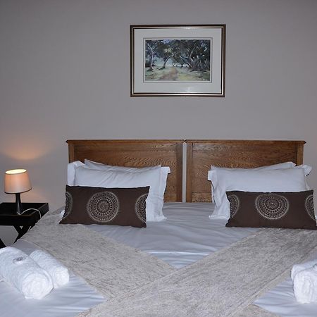 Villiersdorp Berg En Dal Guesthouse מראה חיצוני תמונה