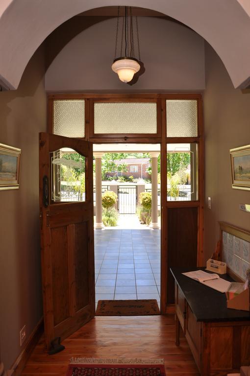 Villiersdorp Berg En Dal Guesthouse מראה חיצוני תמונה